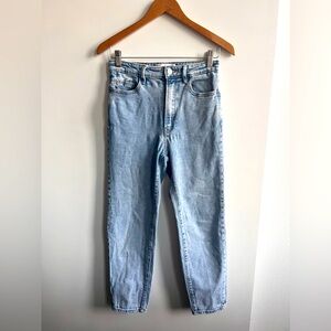 Stradivarius Women’s Mom Slim Fit Jeans✨